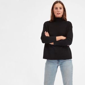 NWOT Everlane Cashmere Square Black Turtleneck